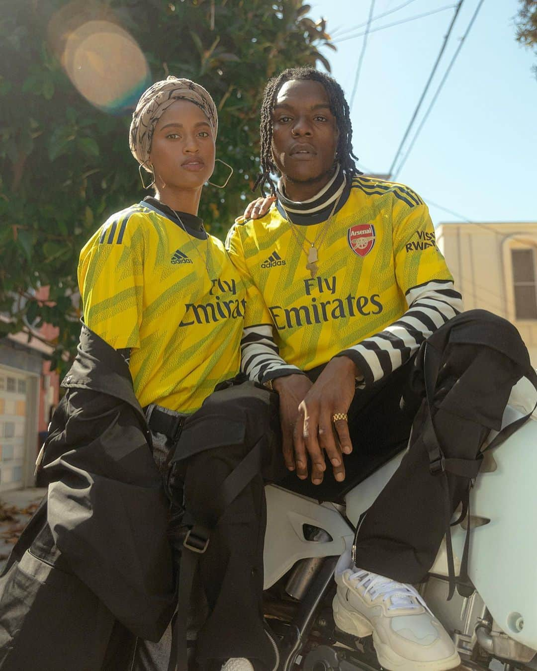 adidas Footballさんのインスタグラム写真 - (adidas FootballInstagram)「On tour. @arsenal's new 2019/20 Away kit lands in LA, tap to shop. #DareToCreate . #Football #Soccer #adidasFootball」7月17日 0時08分 - adidasfootball