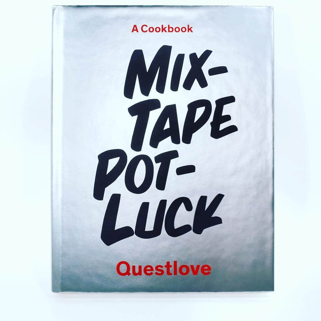クエストラブさんのインスタグラム写真 - (クエストラブInstagram)「& here it is: book number 1,2,3,fo,FiF!!” My first cookbook (drumroll please!) #MixtapePotluck  I mixed together my passion for music & food by bringing together over 50 of my pals– a mix of chefs, entertainers, artists, thought leaders & musicians – for the ultimate potluck party. They brought the recipes. I brought the music by pairing each personality with what I think best reflects them. Together we vibe with good food and music and highlight the beautiful synergies between the two. Special s/o to @MarthaStewart for the foreword, you could say she knows a little something about potlucks 🙃🙃🙃 Photography by @marcus.xoxo. Cover by @baronvonfancy and @jeanette_birdy.  Out on Oct. 15th via @abramsbooks.  Pre-order your copy today where books are sold. Link in Bio. #QuestLovesFood  Special guest contributors include: #AmyPoehler Maya Rudolph @princesstagramslam Lilly Singh @iisuperwomanii Padma Lakshmi @padmalakshmi Zooey Deschanel @zooeydeschanel Janina Gavankar @janina Natalie Portman @natalieportman Fred Armisen @sordociego Flynn McGarry @diningwithflynn Marisa Tomei @MarisaTomei Tom Sachs @tomsachs Carla Hall @carlaphall Shep Gordon @supermenschshep Ardenia Brown @chefbutta1 Jessica Seinfeld @jessseinfeld Ashley Graham @ashleygraham Tariq Trotter @blackthought  Gabrielle Union @gabunion Melody Eshani @melodyehsani Yvonne Orji @yvonneorji Kether Donohue @ketherdonohue Thelma Golden @thelmagolden Chris Fischer #ChrisFischer Jarobi White @jarobiwhite Dominique Ansel @dominiqueansel Q Tip @qtiptheabstract Jimmy Fallon @jimmyfallon Kwame Onwuachi @chefkwameonwuachi & so so so much more. Really had fun organizing this one! Info in LANK!」7月17日 0時56分 - questlove
