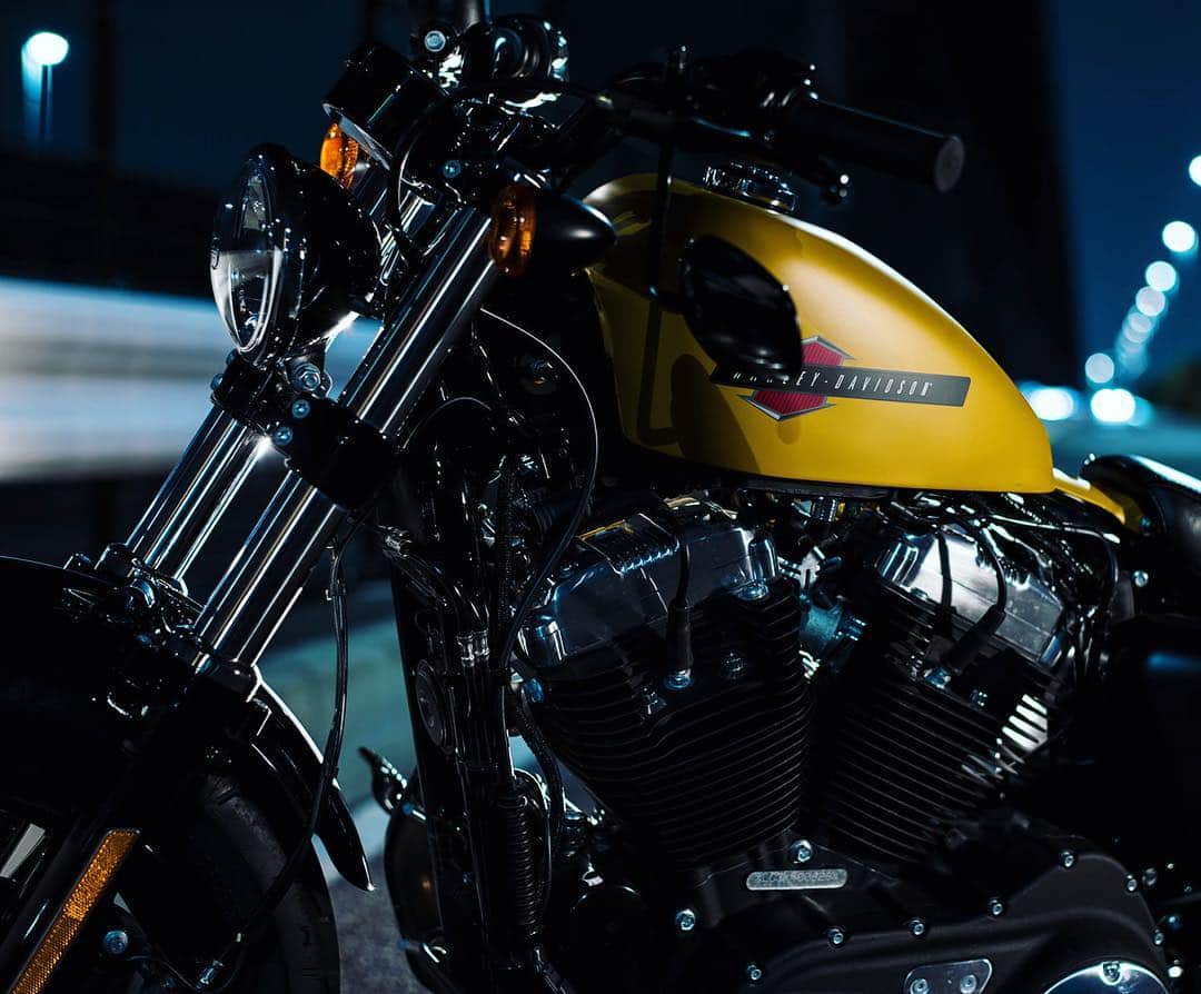 Harley-Davidson Japanさんのインスタグラム写真 - (Harley-Davidson JapanInstagram)「夜の雫を、その身に集めて。 #ハーレー #harley #ハーレーダビッドソン #harleydavidson #バイク #bike #オートバイ #motorcycle #フォーティーエイト #fortyeight #xl1200x #スポーツスター #sportster #ライフスタイル #lifestyle #ストーリー #story #アーバン #urban #liveyourlife #2019年 #自由 #freedom」7月17日 1時08分 - harleydavidsonjapan