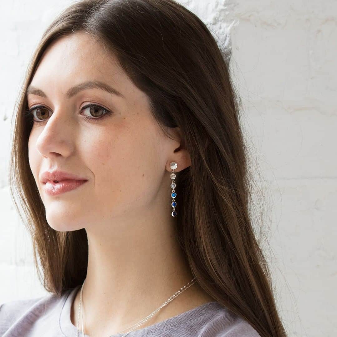 のインスタグラム：「Stunning ombre gemstones in this season's statement earring style, and they're in our Summer Sale, this design really ticks all the boxes! . . #Sale #SummerSale #JulySale #Discount #Offer #Deal #Ombre #StatementEarrings #Gems #Jewel #Blue #Sparkle #Shimmer #SomethingBlue #Jewellery #Jewelry #DowerAndHall」