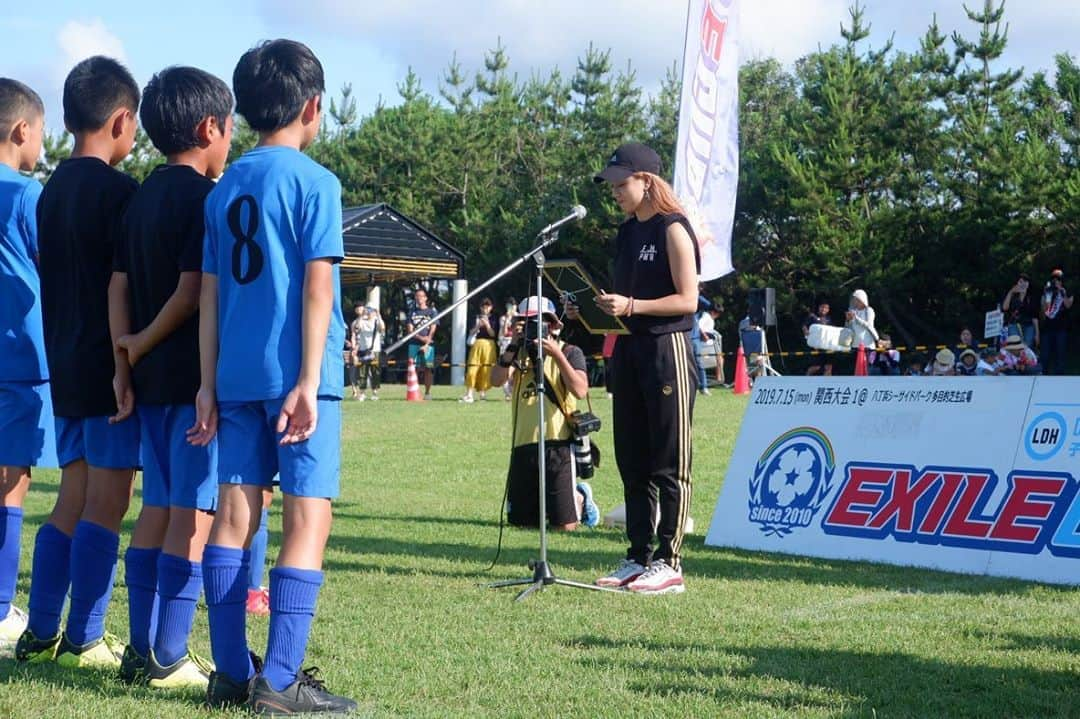 武部柚那さんのインスタグラム写真 - (武部柚那Instagram)「昨日は @exilecup 関西大会1 in京都 に参加させて頂きました😊✨🔥 関西の子供達はすんごく元気で、聞こえてくる関西弁が心地よかったです笑 天気も心配でしたが晴天となり、子供達の元気なプレーが観れて感無量でした🥺🥺スポーツって素晴らしい!!!!!! #初めて賞状読んだ #とてつもなく緊張した #EXILECUP #京都」7月16日 16時15分 - yuzuna__takebe__official