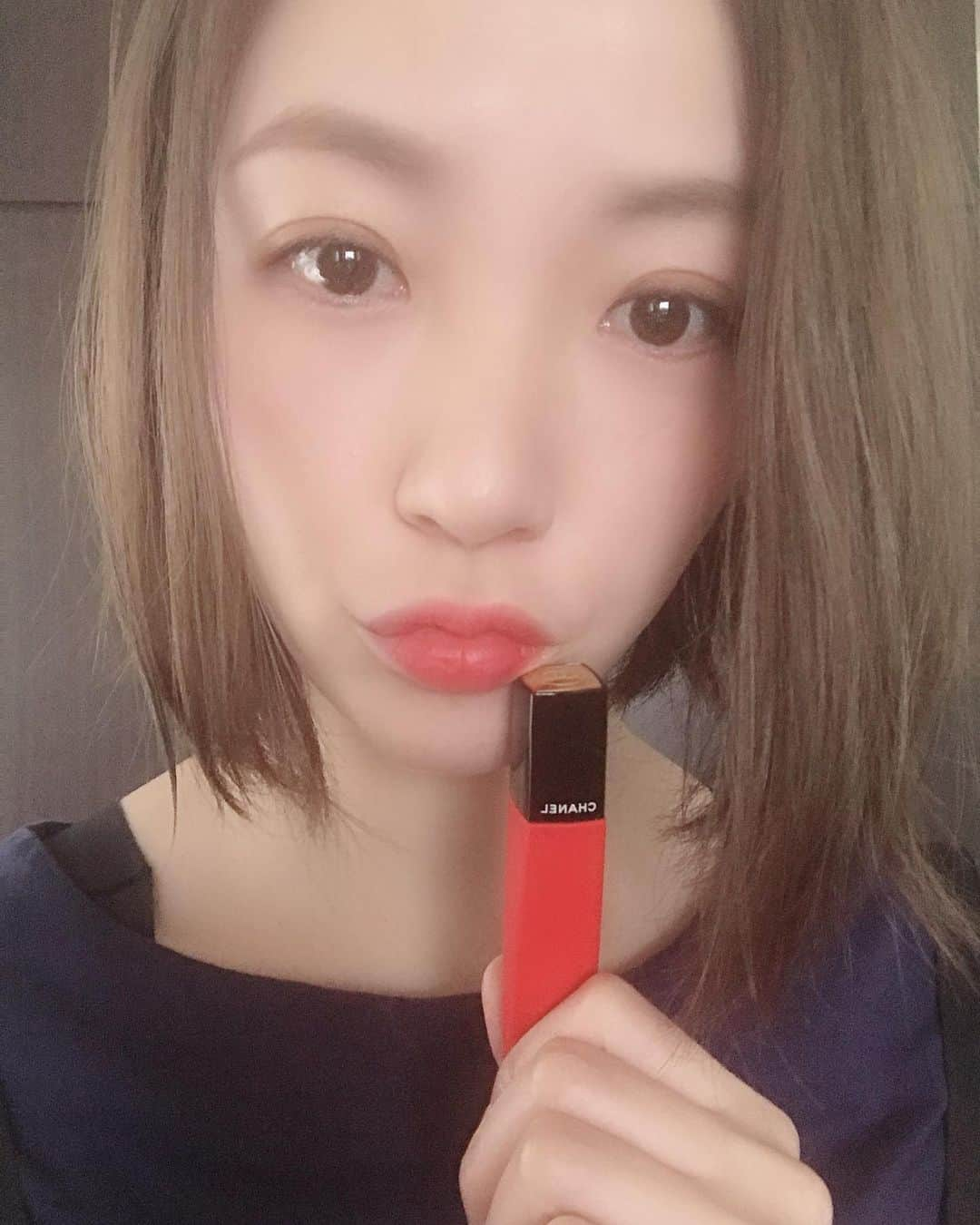 ちすんさんのインスタグラム写真 - (ちすんInstagram)「みよんからもらったリップ💄 CHANELルージュアリュール リクィッド パウダー 954 キュートな色で可愛い♡  #CHANEL #ルージュ #アリュール #リクィッドパウダー #954 #ラディカル #キュート #かわいい #みよん #ありがとう #大切に使うね」7月16日 17時00分 - chisun11