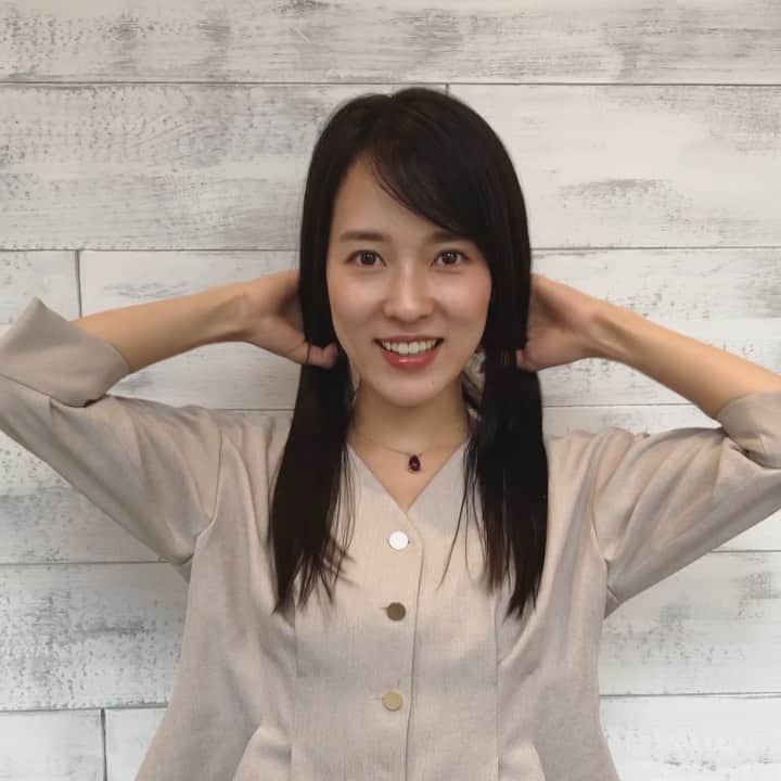 のインスタグラム：「久々に薄い前髪できたの☺️そして髪質改善トリートメントでパリで日焼けしてチリチリだった髪が復活したよ💕店長の大島さんはいつも魔法にかけてくれる🧙‍♂️ ・ 今夜は18:10過ぎ〜東京FMスカロケ 、21時過ぎからなんでも鑑定団よろしくお願いします。 ・ #家電 #家電好き #家電女優 #奈津子 #髪質改善トリートメント  #まじでおすすめ」