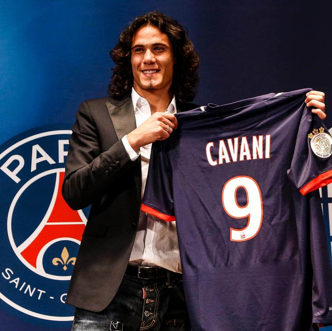 パリ・サンジェルマンFCさんのインスタグラム写真 - (パリ・サンジェルマンFCInstagram)「@cavaniofficial21 joined Paris Saint-Germain 6⃣ years ago 🔛 The rest is history 🙌⚽ Il y a 6⃣ ans, #EdinsonCavani 🔥 rejoignait le #ParisSaintGermain 🔛 Le reste n'est que légende 🙌⚽ . #CavanixPSG #Cavani #Matador #PSG #Paris #Football #AllezParis #ICICESTPARIS #PSGlegend」7月16日 17時19分 - psg