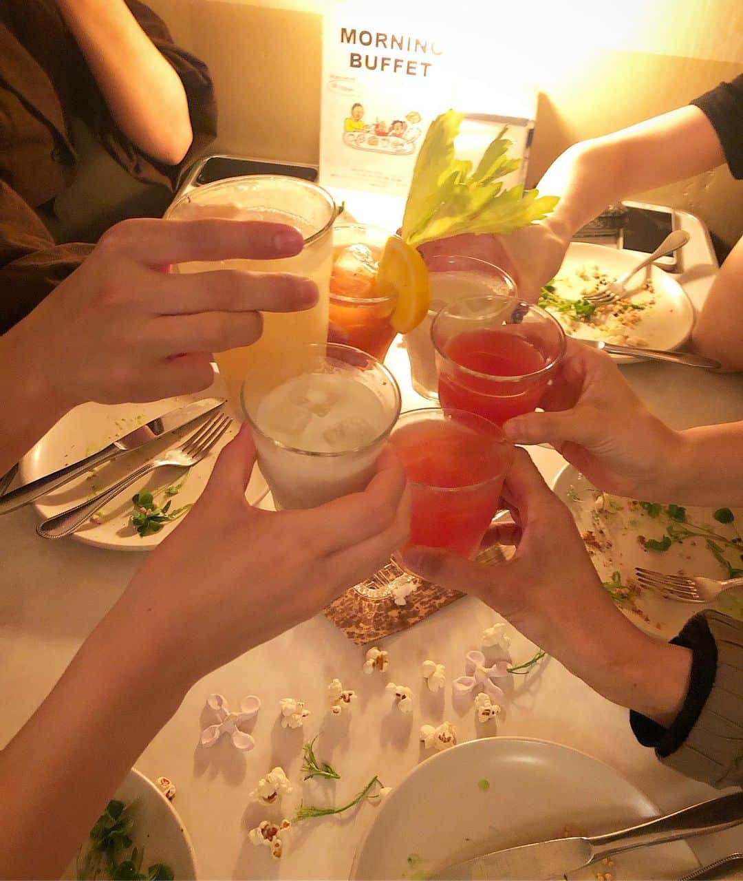 SUPERSTARSのグルメインスタ