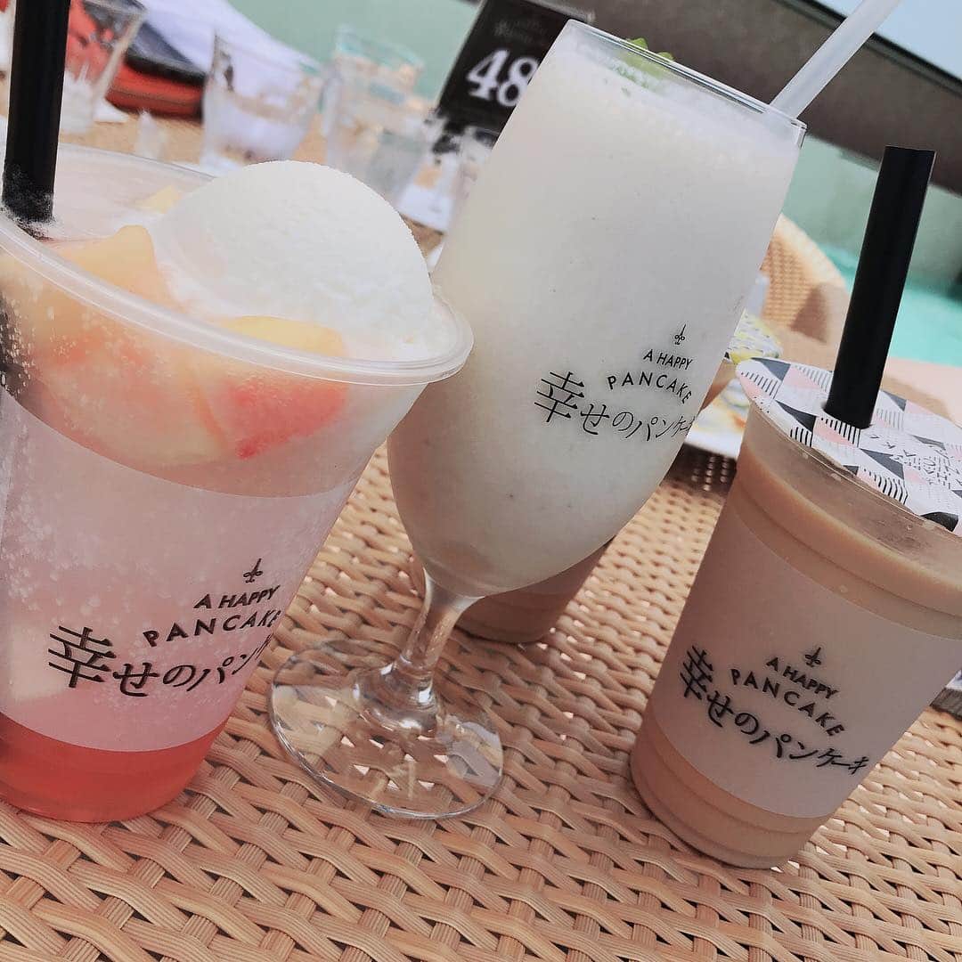 嶋谷愛（あいちゅん）さんのインスタグラム写真 - (嶋谷愛（あいちゅん）Instagram)「. 念願の♥️ #淡路島 にOPENした #幸せのパンケーキ 🥺 ふわふわ。景色もやば。 . . . . #otd #japan #selfie  #osaka #日本 #tokyo #大阪 #東京 #渋谷 #make #fashion #instaFashion #l4l #flf #instalike #instalove #Follow4Follow #fff #awajishima #テラス #パンケーキ」7月16日 18時28分 - aichun_1649