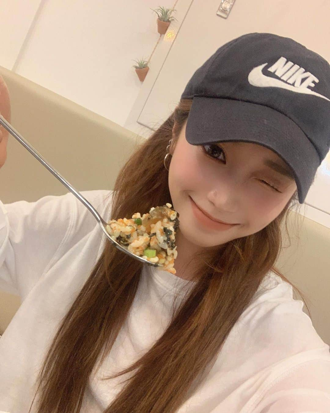 トキさんのインスタグラム写真 - (トキInstagram)「아니 간장새우 이거 진짜 미친맛 아임미까!!!!👍🏻👍🏻 간장이 어쩜 짜지도않고 진짜 완죠니 꿀맛탱💛💚💛💚 하나도 안남기고 순식간에 흡입쓰🙄🙄 이제 간장새우는 정말 따른데선 못먹게따 요기 1등💘  #용산맛집 #간장새우 #옛날정」7月16日 18時35分 - minhee_jjjj