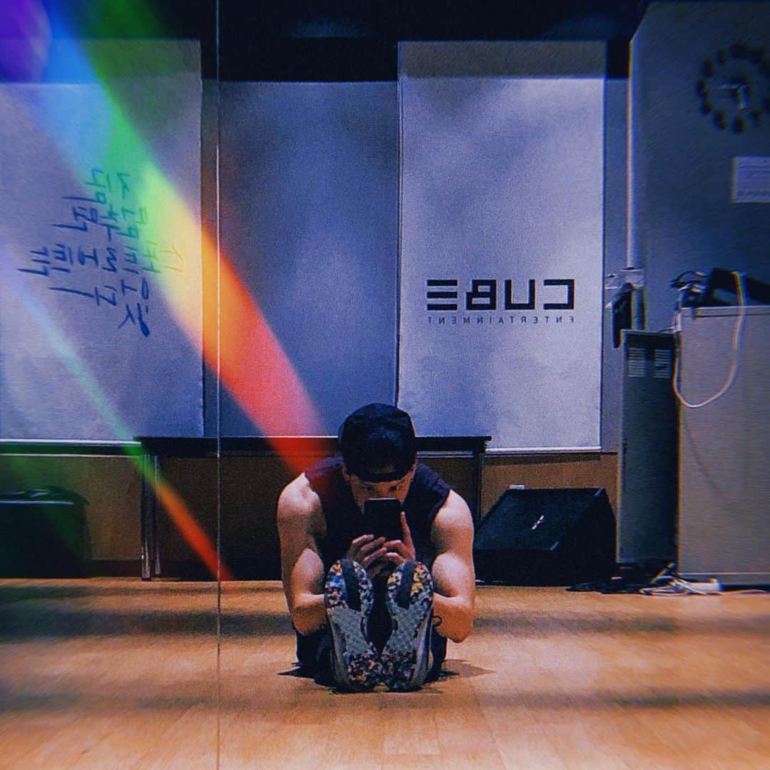 プニエル のインスタグラム：「Work out ☑️ Dance lesson☑️ Radio🔜  운동☑️ 춤 수업☑️ 라디오🔜」