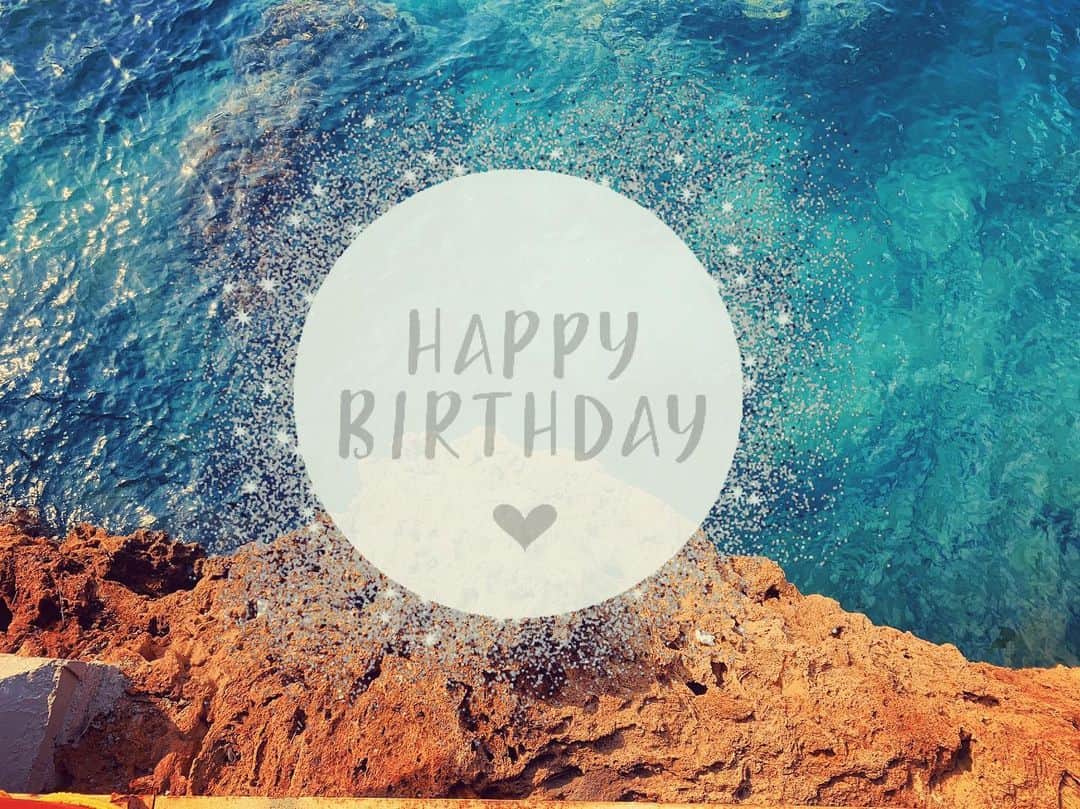 星名美怜さんのインスタグラム写真 - (星名美怜Instagram)「♥♥♥﻿ ㅤㅤㅤ .﻿ ㅤㅤㅤ Happy birthday RINA💙🕊﻿ ﻿ ㅤㅤㅤ トルコの海 とってもきれいだったよ☺︎☺︎ ㅤㅤㅤ . ㅤㅤㅤ #birthday #0716 ㅤㅤㅤ」7月16日 19時25分 - hoshina_mirei_official