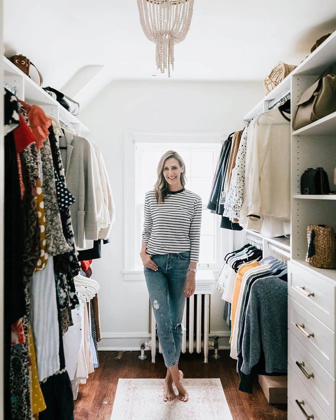 Anna Jane Wisniewskiのインスタグラム：「This closet renovation brought to you by huggable hangers. Ok, not really, but I did buy them in bulk off Amazon because I wanted consistency. They’re on sale for #primeday and i included them in a list of items that I use in my everyday life and would 1000000% recommend. I also included the five things I bought from Prime Day (it’s a sexy list—one of the items is kids toothbrushes). Head over to the blog for more or shop here👉🏻 http://liketk.it/2Dqeh #liketkit @liketoknow.it #LTKunder50 (closet actually designed by @inspiredclosets #notsponsored)📸 @ironandhoney」