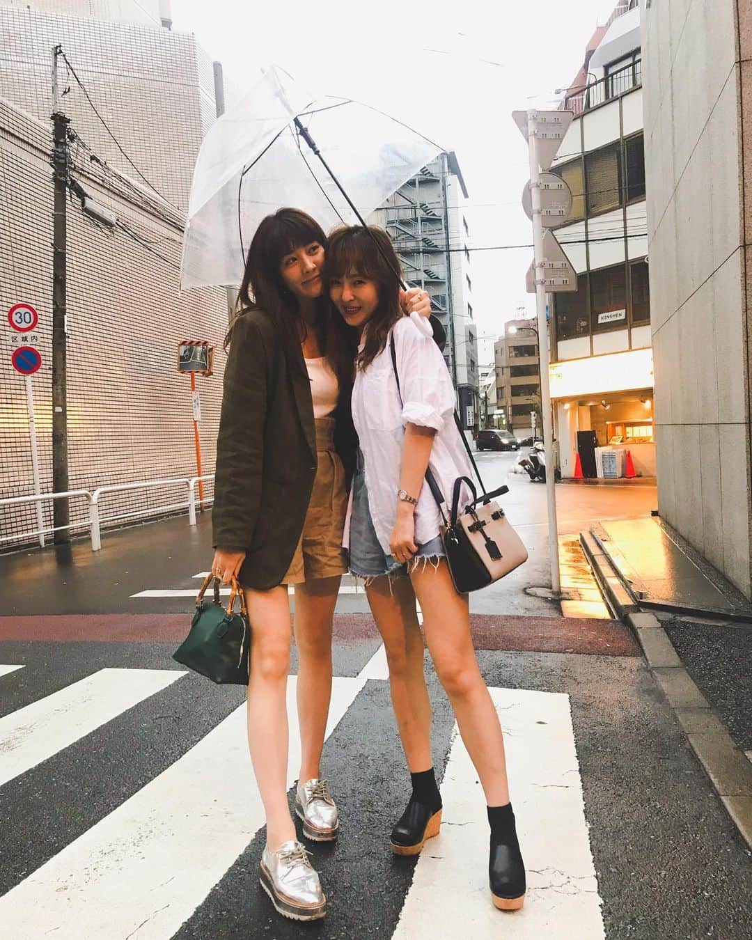 岡本杏理さんのインスタグラム写真 - (岡本杏理Instagram)「ずーっと雨ですなぁ☂️」7月16日 20時02分 - anri_okamoto