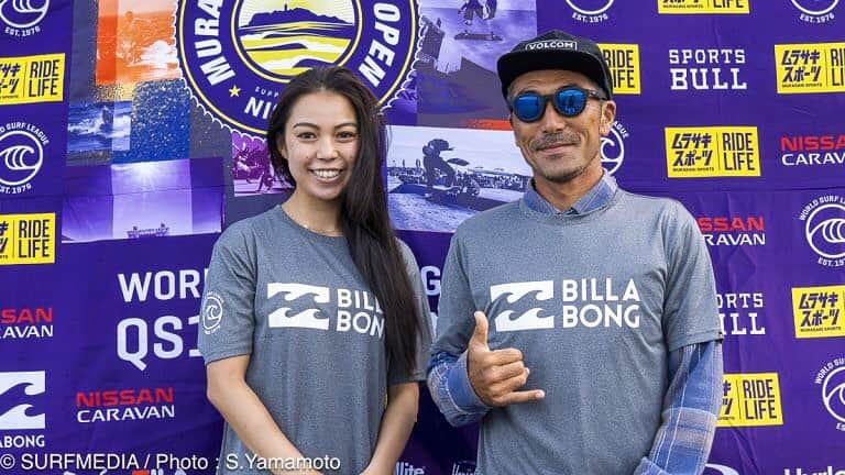 水野亜彩子のインスタグラム：「7/8〜昨日7/15 まで行われた MURASAKI SHONAN OPEN QS1500 素晴らしい経験をさせて頂き本当に感謝です。 スポンジのように沢山のことを吸収し、 沢山の方々へサーフィンの魅力を伝えられるように💪✨ 白熱した戦いを間近で見れて楽しかった〜💫 初日のモーニングショーが始まる前の📸 . 📷 @s_yaman  @shonanopen  @wsl_jpn」