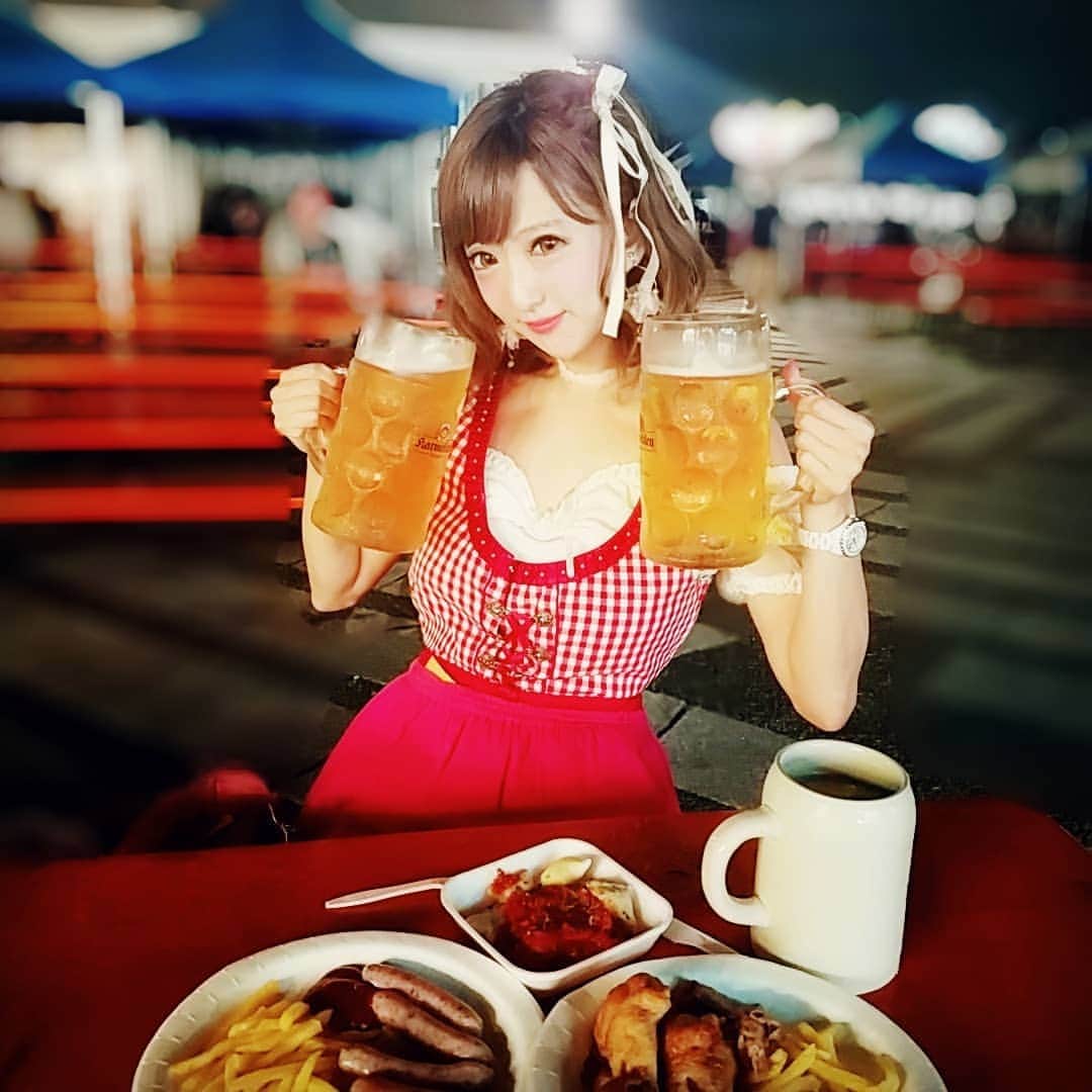 梁愛美のインスタグラム：「prost…😋🍺🇩🇪💕 ❥︎ ❥︎ 【出演情報】 ❥ ❥ 「MISS OKTOBERFEST 2019」@駒沢🍺💕 ❥︎ ❥︎ ミスコン開催中🏆✨ ❥︎ ❥︎ SNS投票☞7/12(金)〜21(日) #いいねの数でSNS賞 ❥︎ ❥︎ #MISS_OKTOBERFEST のハッシュタグが着いた記事の【いいね♡】の数が投票数に繋がります🍺 ❥︎ ❥︎ グランプリに選ばれると来年度のイメージモデル＆公式テーマソングを歌わせて頂けます🏆🎤✨ ❥ ❥ みなさんいいね♡(投票)ご協力お願いします🙏💕 ❥︎ ❥︎ #MISS_OKTOBERFEST2019  #oktoberfest #oktoberfest2019 #beer #prost #instagramjapan #instagramfashion #beerstaglam #dirndl #dirndl_beauties #doll #idol #japanesegirl #platinumproduction #ミスオクトーバーフェスト #ミスオクトーバーフェスト2019 #オクトーバーフェスト #オクトーバーフェスト2019 #オクトーバーフェスト駒沢 #駒沢オクトーバーフェスト #ミスコン #ディアンドル #ロリータ #ロリィタ #ビール好きな人と繋がりたい #ビアスタグラム #梁愛美 #プラチナムプロダクション」