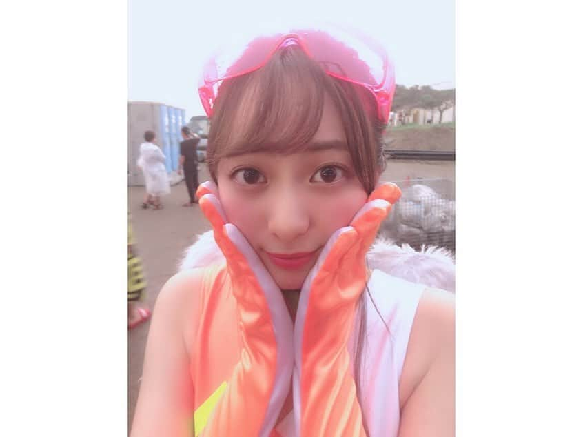 農海姫夏さんのインスタグラム写真 - (農海姫夏Instagram)「待機してる時にメイクさんが撮ってくれた📸 メイクさんも動きながら撮るし私も撮られながら喋るしでほぼブレブレ🤣そのメイクさんいると毎回楽しいんだ〜 ・ ・ #ヤンマガ #MFゴースト #MFGエンジェルス #週刊ヤングマガジン  #S2OJAPAN2019 #S2OJAPAN #S2O#農海姫夏」7月16日 20時35分 - hina_noumi