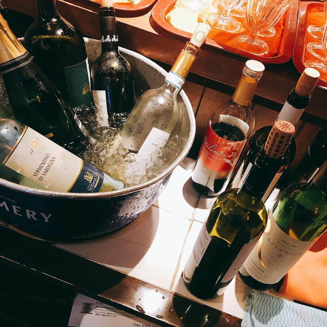 柳下毅一郎さんのインスタグラム写真 - (柳下毅一郎Instagram)「時間無制限一本勝負！#drink #wine #higashishinjuku」7月16日 20時56分 - garth_y