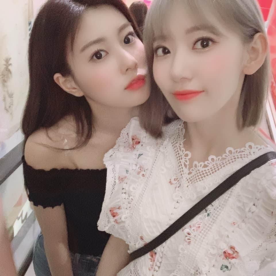 h3artbrak3rsさんのインスタグラム写真 - (h3artbrak3rsInstagram)「‥ #hkt48 #IZONE #아이즈원 #アイズワン  #sakura #宮脇咲良 #미야와키사쿠라 #さくら #hyewon #강혜원 #へウォン」7月16日 21時09分 - h3artbrak3rs