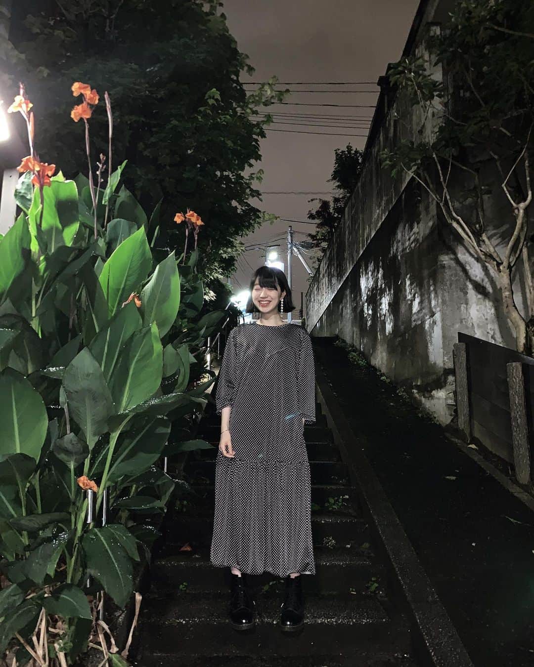 小谷実由さんのインスタグラム写真 - (小谷実由Instagram)「花でかすぎて縮尺おかしいことになってますが、このかわいいワンピースはゲットしたばかりのKIN @machupichu_shop 🔮」7月16日 21時25分 - omiyuno