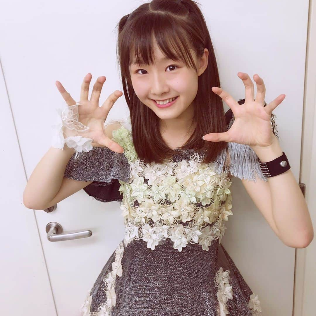 新倉愛海さんのインスタグラム写真 - (新倉愛海Instagram)「昨日のアプガフェス、とても楽しかったなぁ！！！✨﻿ アプガファミリー最高って思ったし、そう思ってくださる方をもっと沢山にしたいな！って思った！﻿ ﻿ ちなみにかじぃさんのデビル衣装お借りしました！どうかしら！( *˙ω˙*)و ｸﾞｯ!﻿ ﻿ #アプガフェス #アプガ2 #新倉愛海 #アイドル #衣装」7月16日 22時17分 - ami_niikura_uug2ki