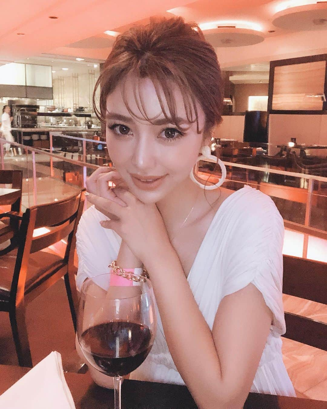 梯真奈美さんのインスタグラム写真 - (梯真奈美Instagram)「𝐻𝐴𝑃𝑃𝑌 💜💜💜 くだらない話していっぱい笑って、美味しいご飯に、美味しいお酒、それだけで幸せー🥰」7月16日 22時38分 - official_manami