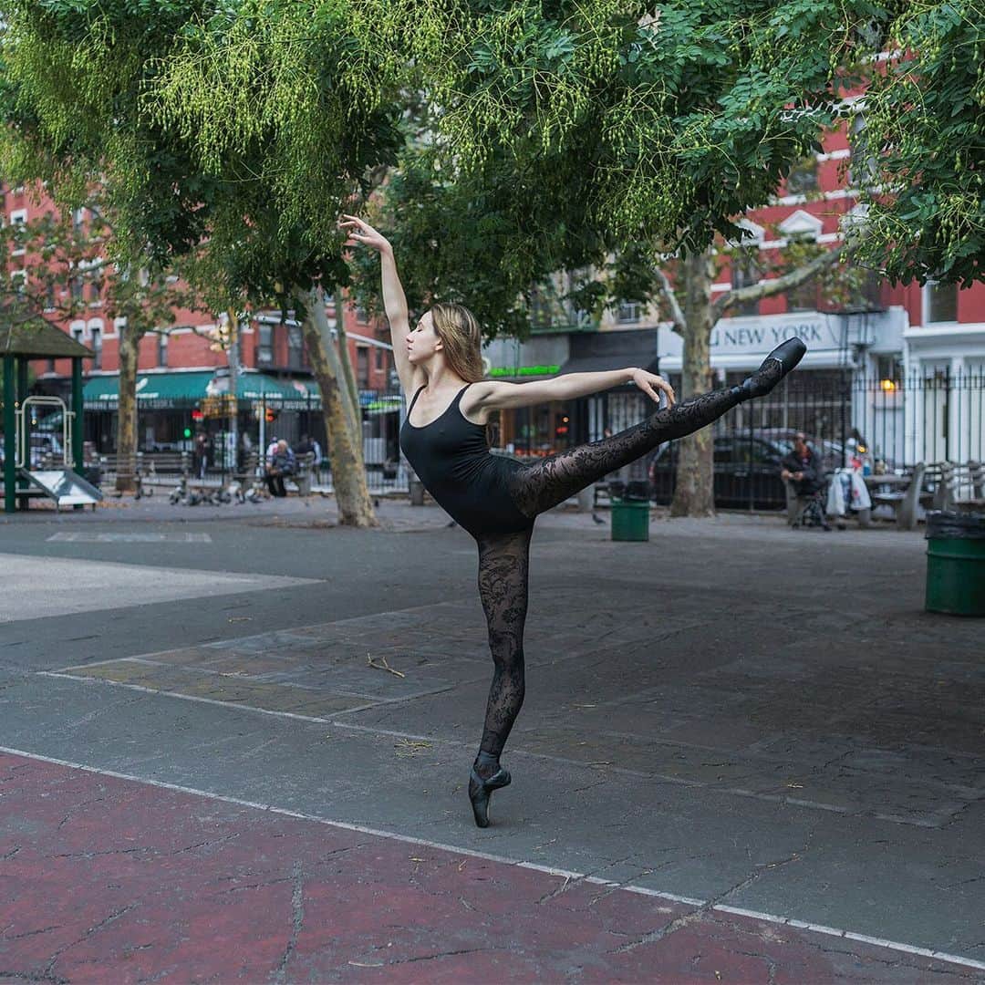 ballerina projectさんのインスタグラム写真 - (ballerina projectInstagram)「Isabella Boylston in SoHo New York City. #ballerina - @isabellaboylston #soho #springstreet #newyorkcity #ballerinaproject #ballerinaproject_ #ballet #dance #pointe #hosiery #playground #isabellaboylston  Only 7 Ballerina Project limited edition prints are left. Purchase one before we conclude our all our limited edition prints in the near future. Link is in our Instagram profile to purchase one today.  The Ballerina Project book is now available for pre-order. Go to @ballerinaprojectbook for pre-order link and info. #ballerinaprojectbook」7月16日 22時47分 - ballerinaproject_