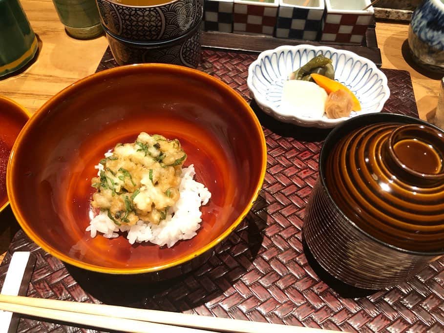 藤本恵理子さんのインスタグラム写真 - (藤本恵理子Instagram)「Love Japanese food 🇯🇵 パレスホテルの天麩羅 巽へ。 天丼までバッチリ食べました。 どれも最高に美味しかった。なんと最後に梅干しの天麩羅が！  #tempura #japaneserestaurant #tokyorestaurant #tokyogroumet #instafood #instafoodie #foodie #japanesefood  #palacehotel #palacehoteltokyo  #天麩羅 #パレスホテル東京 #和食 #巽 #東京 #食べ歩き #東京レストラン  #東京グルメ #일식 #레스토랑 #도쿄여행」7月16日 22時50分 - eriko_fujimoto_0802