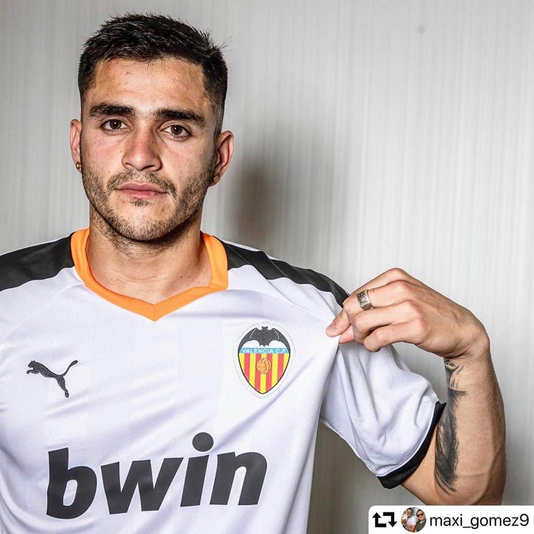 LFPさんのインスタグラム写真 - (LFPInstagram)「🤔🧡⚽️ How many goals will @maxi_gomez9 score for @valenciacf this season? • #MaxiGomez #Valencia #Goals #LaLigaSantander #LaLiga」7月16日 23時00分 - laliga