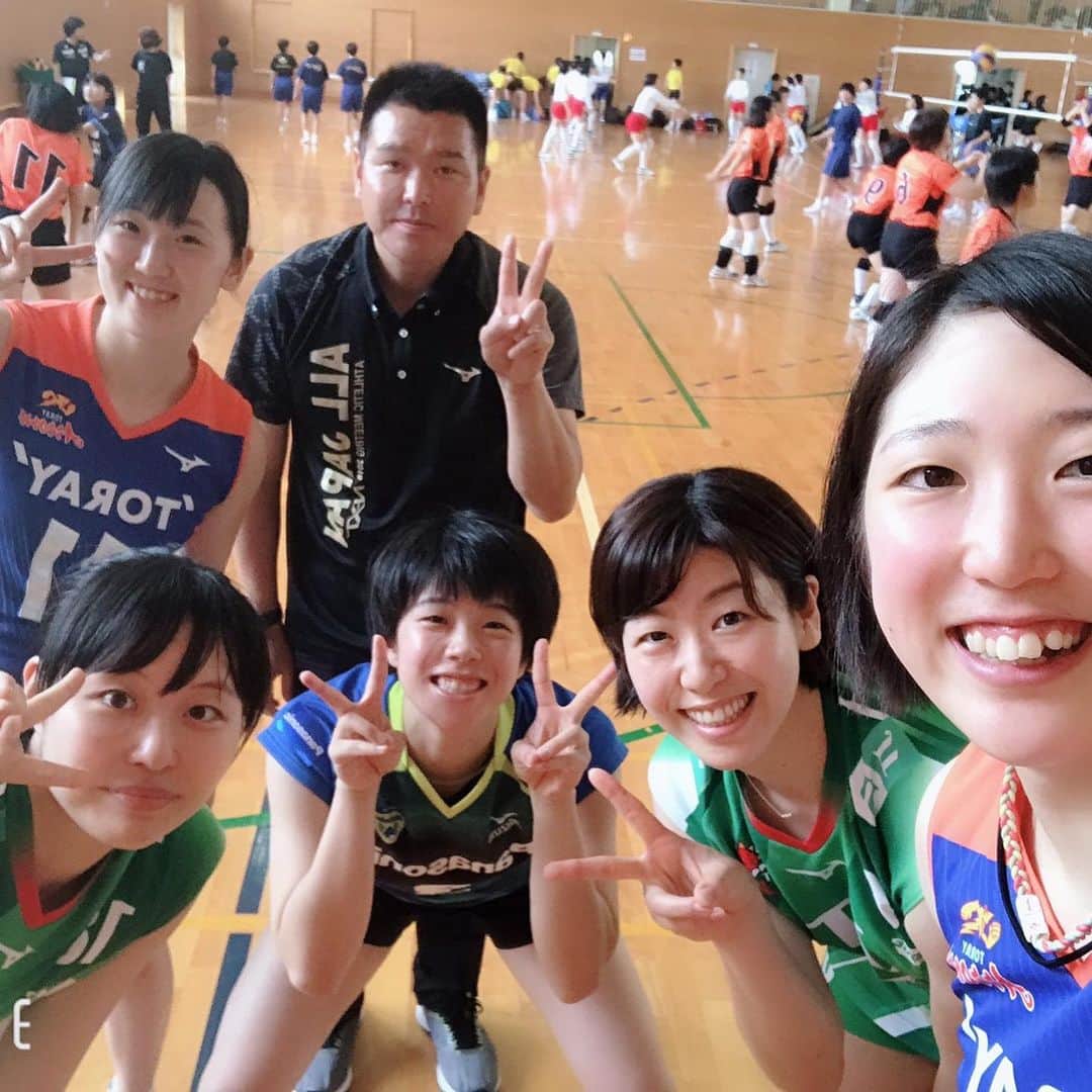 中島未来さんのインスタグラム写真 - (中島未来Instagram)「ほんとに感謝しかありません。 凄い先輩方や先生方にお会いでき、お話もしてもらい、今の自分があるのも本当にたくさんの方の支えや応援や気持ちがあるということを忘れずに🙂 だいすきなバレーボール頑張る🏐💕 すごく楽しかったです‼️」7月16日 23時12分 - miku_nakashima03