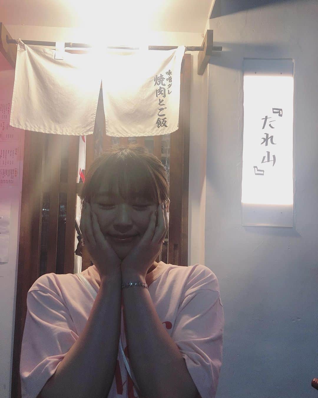 渋谷凪咲さんのインスタグラム写真 - (渋谷凪咲Instagram)「先日、おじゃましました🥰 . . 最強焼肉屋さん、、、✨ . 美味しかったなあ、、、また行きたいなあ、、、☺️ . ごちそうさまでした♪ . . #たれ山 さん #味噌ダレ #焼肉 #幸せ 💕」7月16日 23時14分 - nagisa_nikoniko