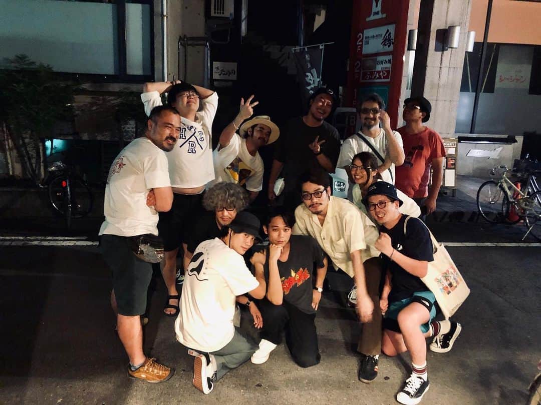 角舘健悟さんのインスタグラム写真 - (角舘健悟Instagram)「Zepp Divercity Tokyo SOLD OUTありがとう。 明日来れる人は一緒に最高の時間をすごそう！ . BLUEHARLEMの予習よろしくお願いします。今回のセットは結構みんなで歌うところ多いです。みんなで歌うのって気持ちいい。 #yogeenewwaves」7月16日 23時19分 - kengokakudate