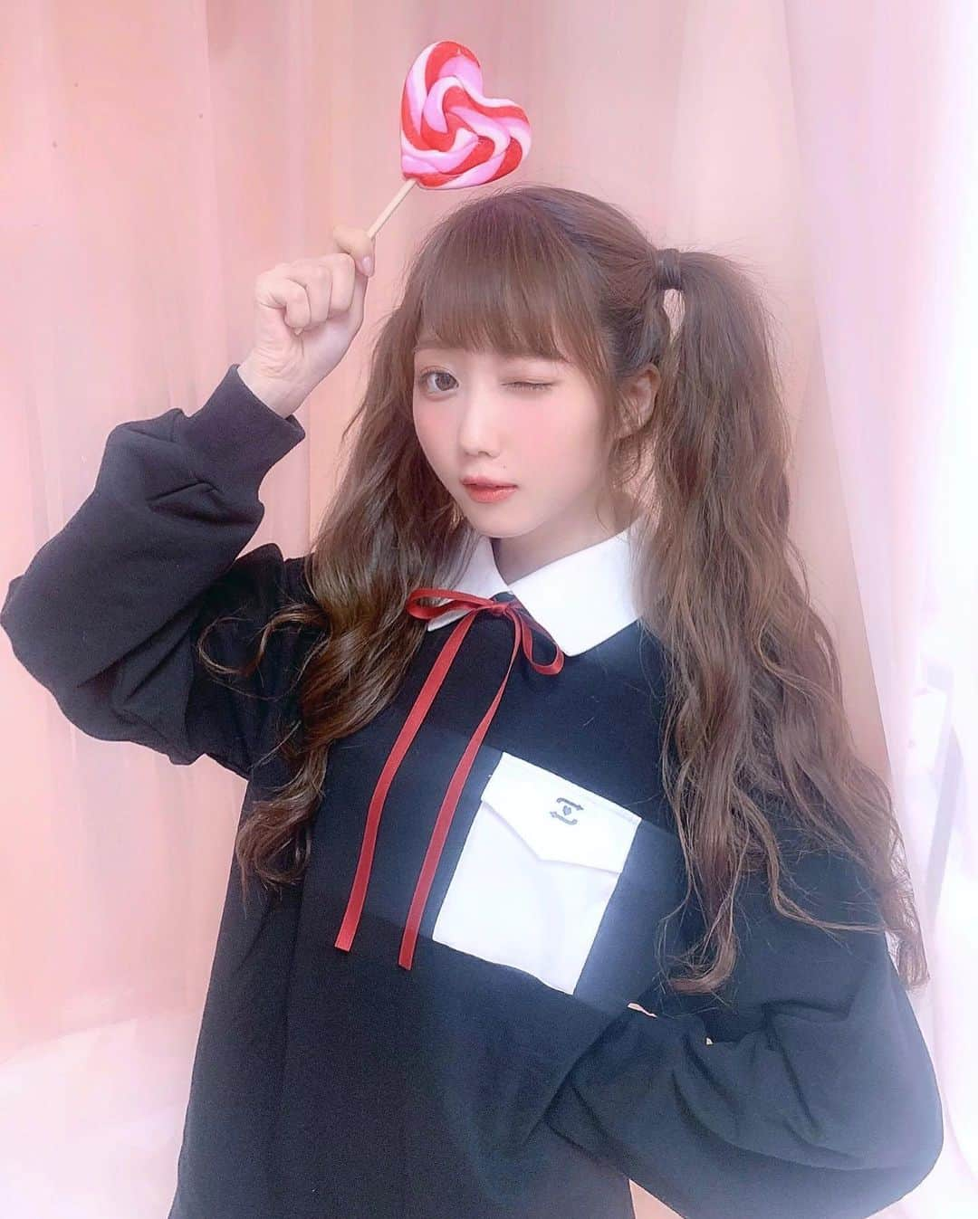 大谷映美里さんのインスタグラム写真 - (大谷映美里Instagram)「🧸💭🧸💭 ㅤㅤㅤㅤㅤㅤㅤㅤㅤㅤㅤㅤㅤ コラボアイテム第2弾はスウェット…❤︎❤︎❤︎ ㅤㅤㅤㅤㅤㅤㅤㅤㅤㅤㅤㅤㅤ #honeycinnamon #ハニーシナモン」7月16日 23時32分 - otani_emiri