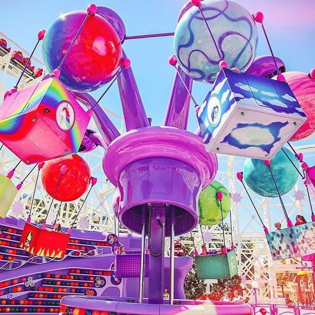 ディズニーランドさんのインスタグラム写真 - (ディズニーランドInstagram)「It’s been a joy seeing all the things you love about Pixar Pier! 😍 Get ready and join us as we celebrate Disneyland's birthday next week 🎉🎂 Don't forget to use #HappiestPlace for a chance to be featured. (📷: @disneywithe @carynngee @disneylanddayoff @disneydentist @homefordisneypictures)」7月13日 4時01分 - disneyland