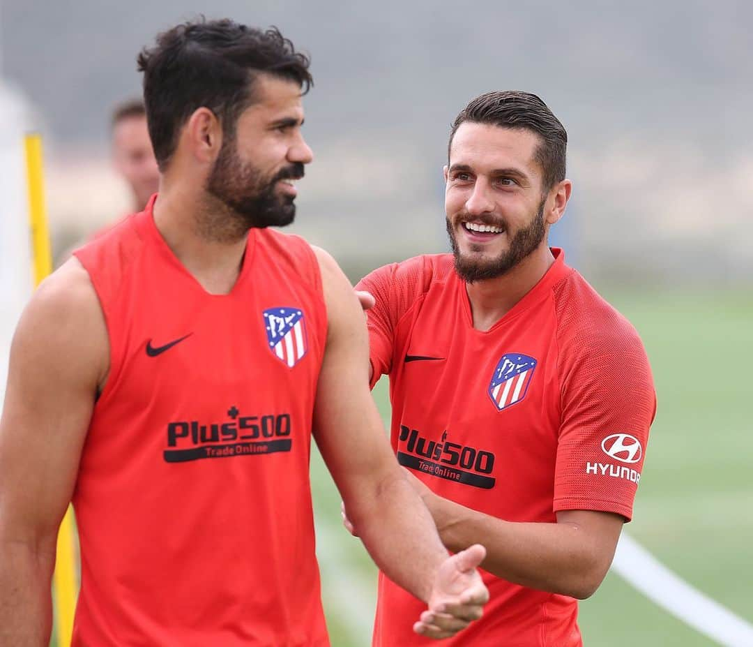 アトレティコ・マドリードさんのインスタグラム写真 - (アトレティコ・マドリードInstagram)「¿Qué le estaría diciendo @koke6 a @diego.costa ? 😄 What did #Koke say to #DiegoCosta ? #Pretemporada #Preseason #Atleti #AtléticoDeMadrid #AúpaAtleti」7月13日 2時32分 - atleticodemadrid