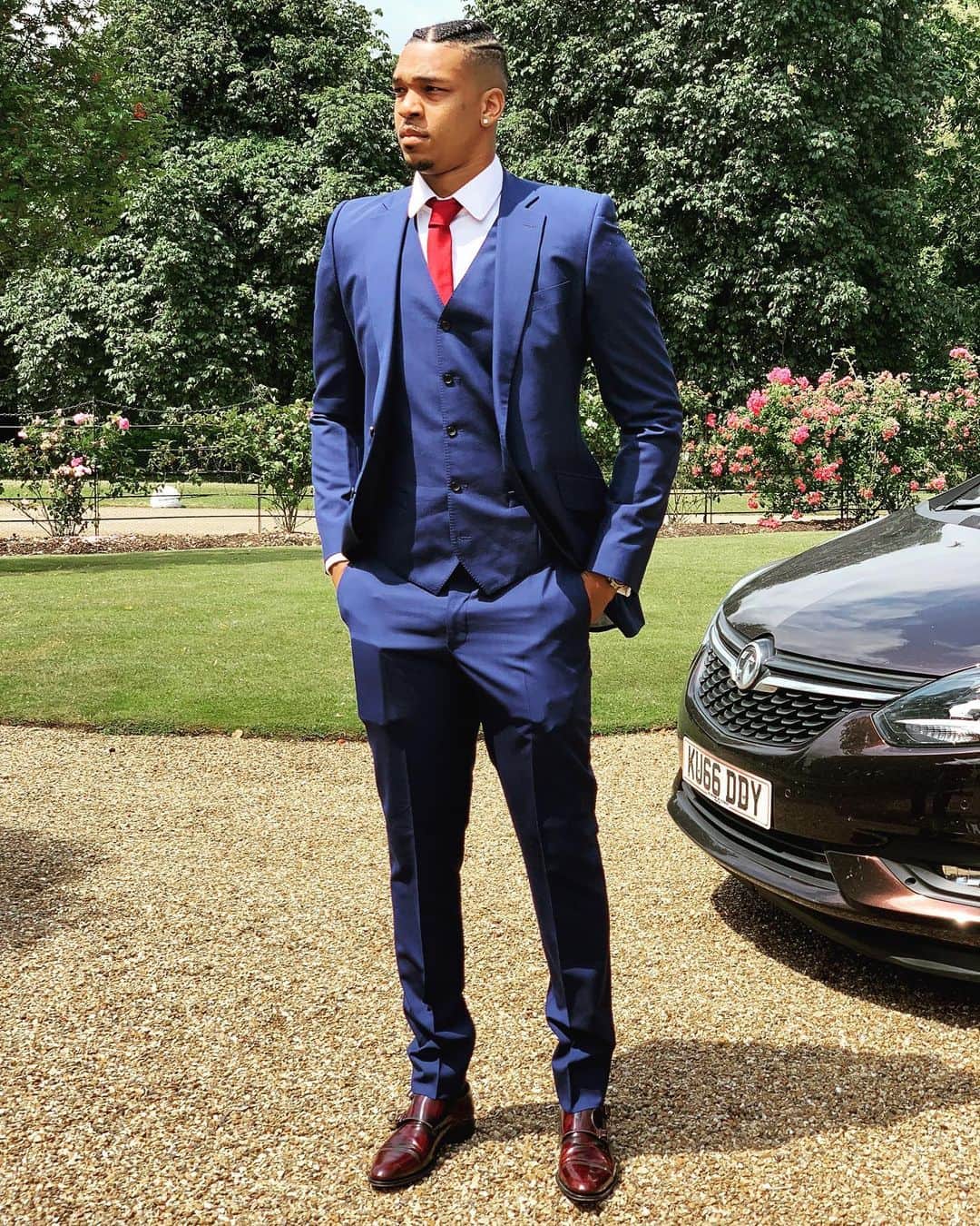 ジャマル・ブラックマンのインスタグラム：「Suited & booted 👔😎」