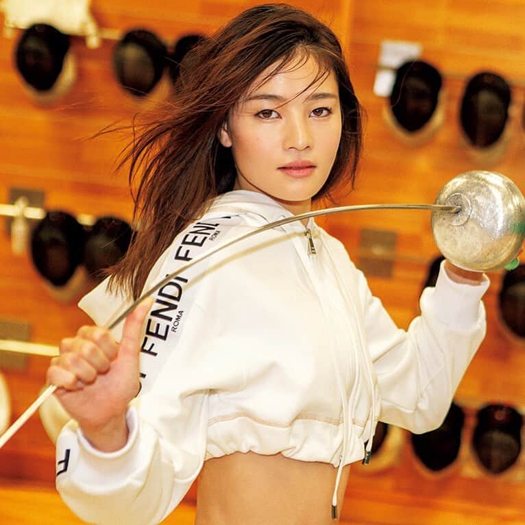 GQ JAPANさんのインスタグラム写真 - (GQ JAPANInstagram)「プロ野球オールスター第1戦の始球式に、近代五種とフェンシング女子（エペ）で東京五輪代表を目指す才藤歩夢が登場！﻿ ﻿ 現在発売中の『GQ JAPAN』7・8月合併号では東京五輪で活躍が期待される若きアスリートたちを特集。 #AyumuSaito #才藤歩夢 #フェンシング #近代五輪 #始球式 #マイナビオールスターゲーム2019 ﻿ ﻿ Photos: Maciej Kucia @maciejkucia﻿ Styling: Masayuki Sakurai﻿ Hair&Make-up: Ken Yokoyama」7月12日 19時06分 - gqjapan