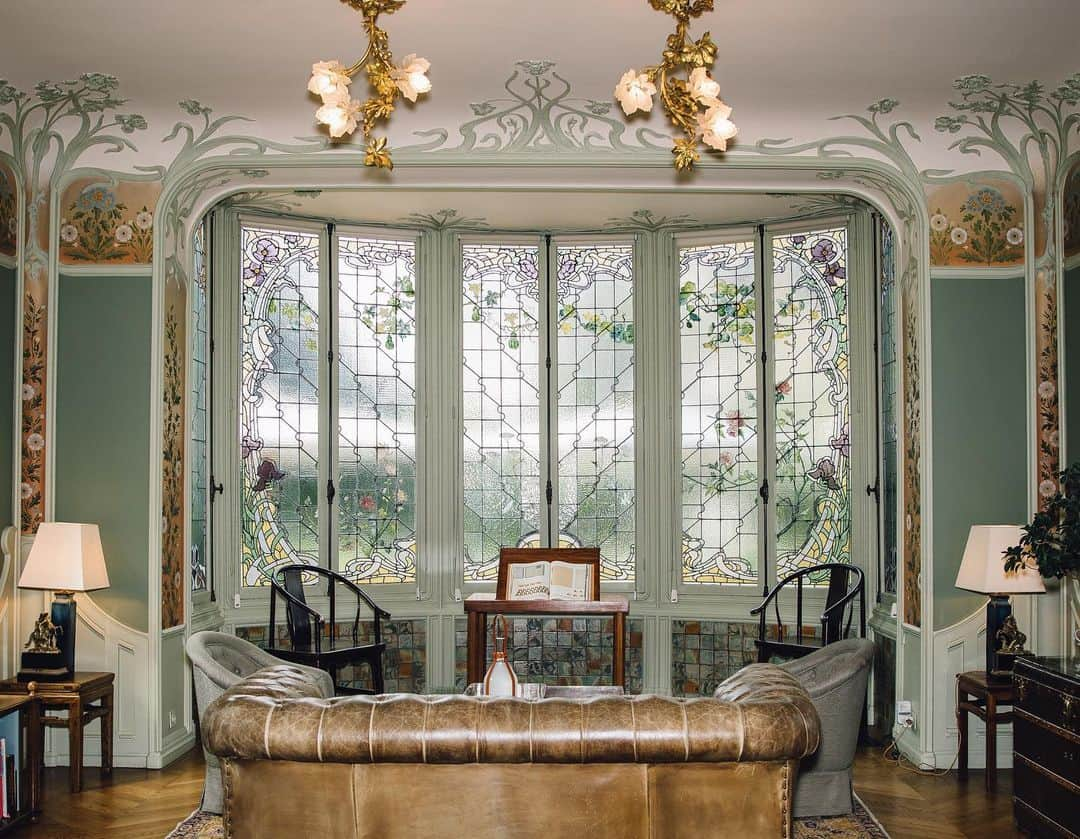 STYLE DU MONDEさんのインスタグラム写真 - (STYLE DU MONDEInstagram)「@louisvuitton historic family home for @voguemagazine #louisvuitton」7月12日 19時21分 - styledumonde