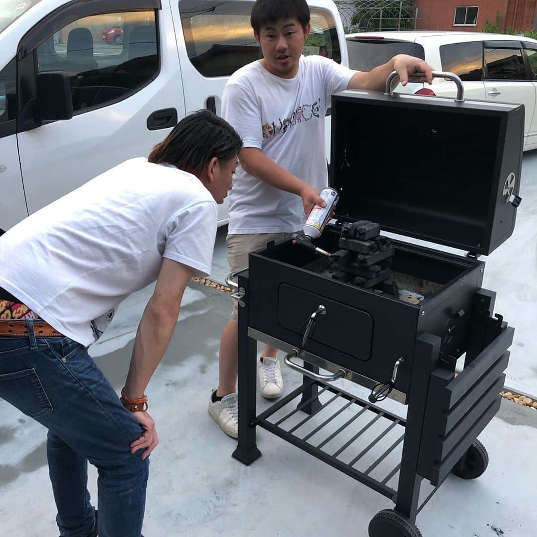 のインスタグラム：「休み最後は兄貴の家でバーベキュー☺️☺️ 後半戦に向けてパワーチャージします！」