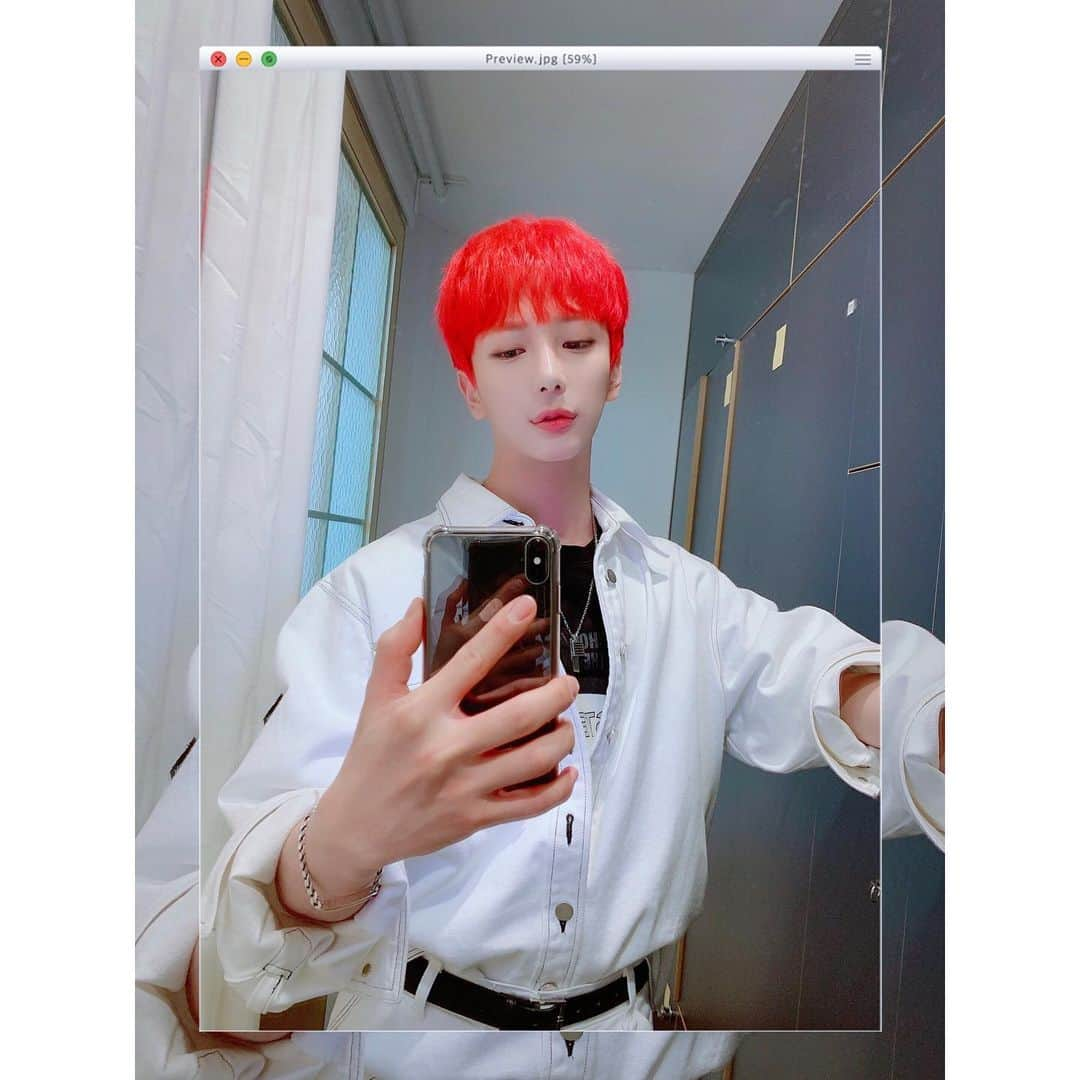 IN2ITさんのインスタグラム写真 - (IN2ITInstagram)「5랜만입니다😉👋🏻 ㅤㅤ #인투잇 #인투유 #IN2IT #IN2U #인호 #INHO #ENO #Hwanginho #Hwangeno #일상 #프리뷰 #Preview #느낌으로 #찰칵찰칵 #ㅊㅋㅊㅋ #빨머황」7月12日 19時28分 - official_in2it