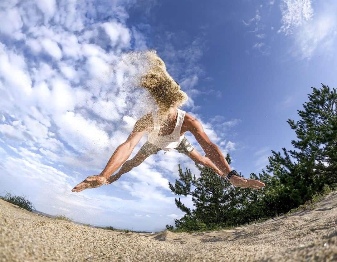 のインスタグラム：「砂浜で新たな天然モザイクを発案 ？🏖 📷 @i_k_k_i_ ・ ・ ・ #GoPro #GoProJP #GoProのある生活 #海 #ビーチ #旅 #旅行」