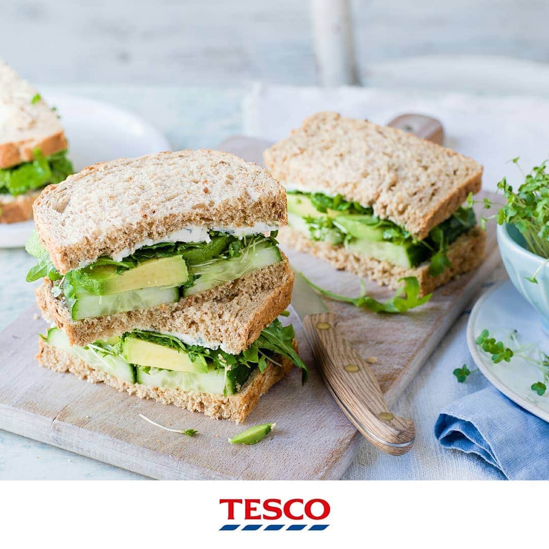 Tesco Food Officialさんのインスタグラム写真 - (Tesco Food OfficialInstagram)「Wimbledon is about 2 things... amazing tennis and refreshing tennis-watching treats. Serve up these lighter classics in straight sets - from superb strawberries to smashing sarnies. To find these recipes search under ‘Healthy’ on Tesco Real Food – link in bio.  GREEN GODDESS SARNIE – go green with creamy avo, lettuce and basil  STRAWBERRY SKEWERS – add low-fat soft cheese for a lighter whipped cream  ICED TEA – swap milk and two sugars for this refreshing alternative  STRAWBERRY COOLER – try this very-berry take on a booze-free spritz」7月12日 20時09分 - tescofood
