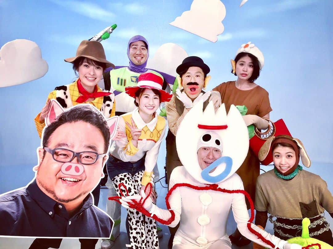 北海道テレビ「イチオシ！モーニング」さんのインスタグラム写真 - (北海道テレビ「イチオシ！モーニング」Instagram)「きょう公開！ 映画「トイ・ストーリー4」 イチモニ出演者がキャラクターに扮して トイ・ストーリー風の動画を作りました！ 出演者、スタッフが頑張って作った動画 ぜひご覧ください。 動画はイチモニ！のツイッターで☆ #htb #イチモニ #トイストーリー4 #いつまでも君はともだち  #石沢綾子 #ウッディ #福田太郎 #バズライトイヤー #福永裕梨 #ジェシー #林和人 #ミスターポテトヘッド  #大野恵 #ミセスポテトヘッド #河野真也 #ハム #室岡里美 #スリンキードッグ #藤尾仁志 #フォーキー」7月12日 20時23分 - htb_ichimoni