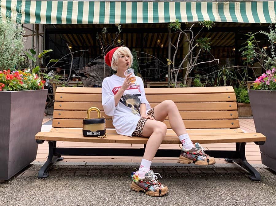 のインスタグラム：「女子力高いafternoon👶🏻🌹❤️ with @_y_a_y_o_ @samanthamariko 🌹🌹🌹🌹🌹 1週間仕事頑張ったーー 今週もお疲れ様でした〜〜🥰🥰🎋⭐️」