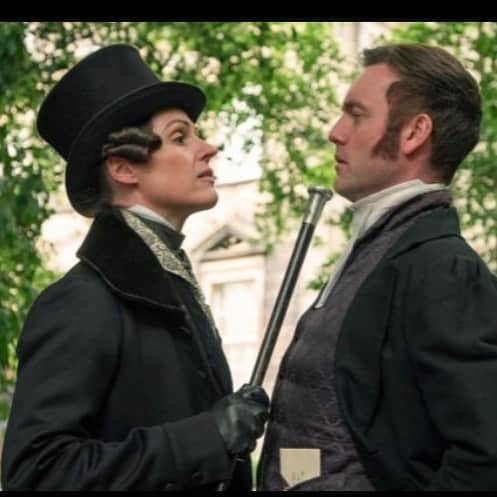 レナ・ヘディのインスタグラム：「@suranne_jones You are a wonder, #gentlemanjack is a joy to watch, masterful performance, you’ve made me cry and laugh, GIVE HER EVERYTHING 👏👏👏👏👏」