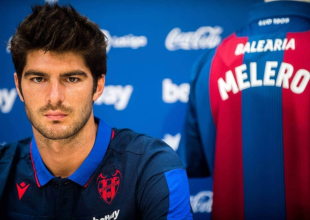 レバンテUDさんのインスタグラム写真 - (レバンテUDInstagram)「🎙😉 Gonzalo Melero (@gmelero8): "Estoy preparado para competir el puesto. Vengo con mucha ilusión al #LevanteUD." ---- #MachoLevante #LaLiga #laligasantander #Futbol #Football #110AñosDeResistencia #OrgullGranota」7月12日 20時39分 - levanteud