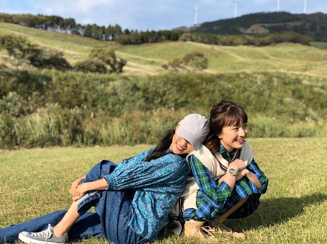 高城れにさんのインスタグラム写真 - (高城れにInstagram)「かなてぃあん♡ お誕生日おめでとう🎁 かなちゃんにはこの一言に沢山の思いをつめておくね！  大好き！😊 話さなくても落ち着く存在。 笑顔と幸せがたくさん詰まった25歳になりますように😄」7月12日 20時45分 - takagireni_official