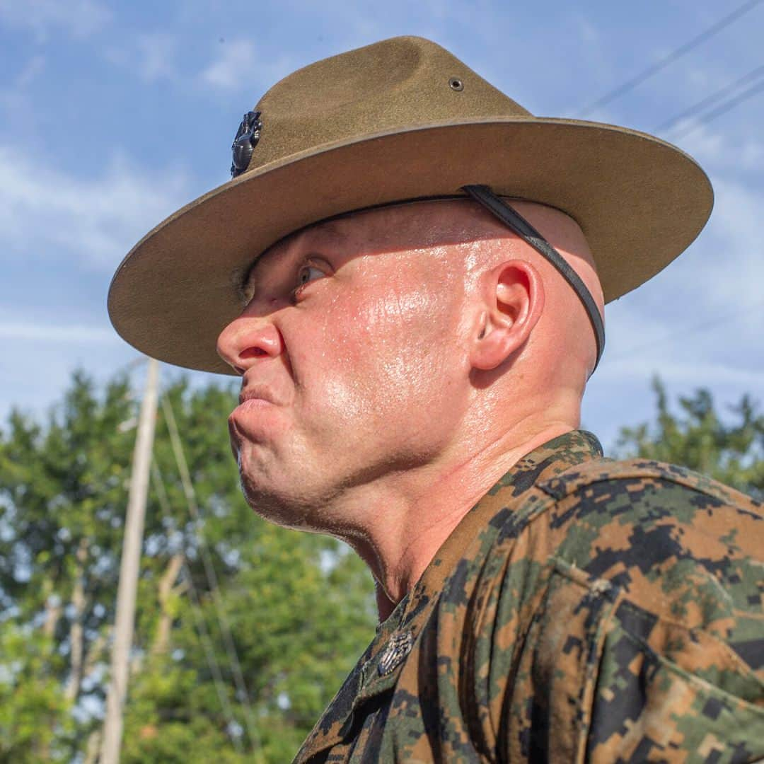 アメリカ海兵隊さんのインスタグラム写真 - (アメリカ海兵隊Instagram)「Just a Good Old Fashioned IT Session  Recruits from Charlie Company, 1st Recruit Training Battalion, take part in incentive training on @mcrdparrisisland. (U.S. Marine Corps photo by Lance Cpl. Ryan Hageali)  #Marines #Training #Recruits #USMC #Military #ParrisIsland」7月12日 20時49分 - marines