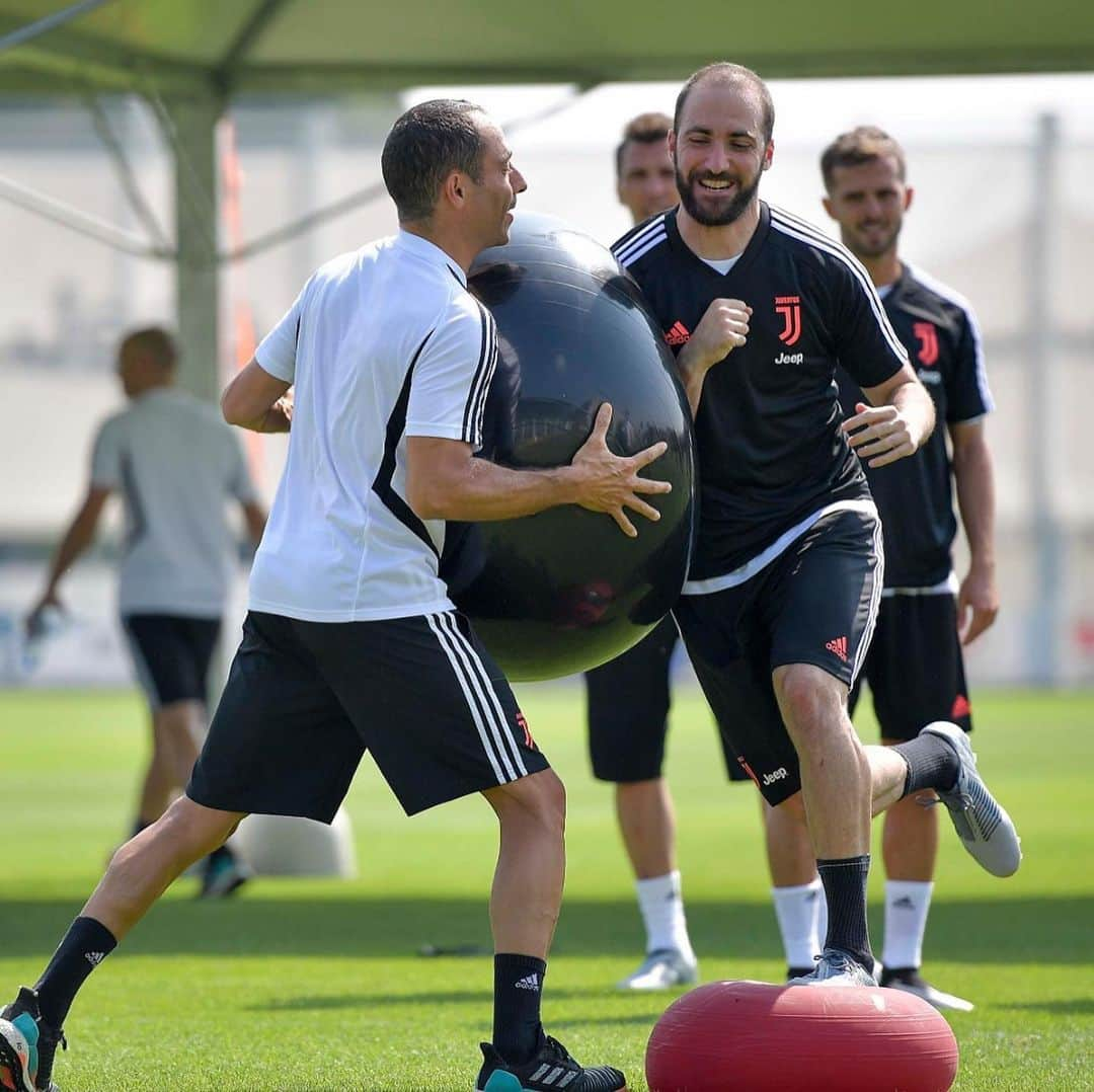 ユヴェントスFCさんのインスタグラム写真 - (ユヴェントスFCInstagram)「🗣 “MY BALL!”」7月12日 20時58分 - juventus