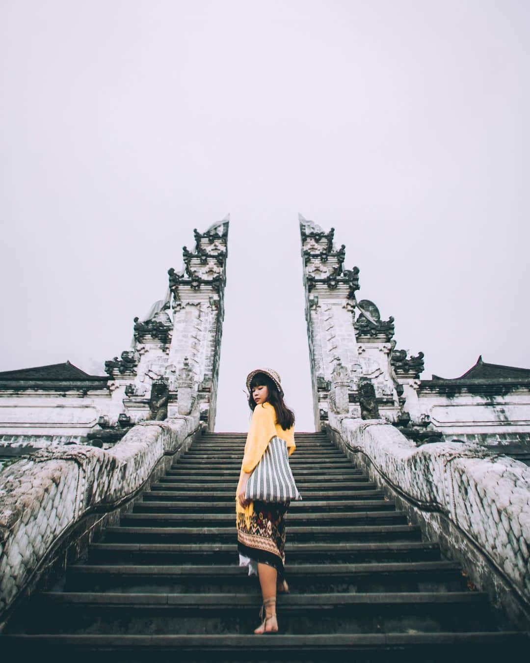 s ᴇ  ɴ ᴋ ᴄのインスタグラム：「Made a big decision recently and you truly are the greatest support all the way these years. So don’t hesitate and don’t look back when you are about to make yours! I’d be at your back as always ❤️ #seanalogue .」