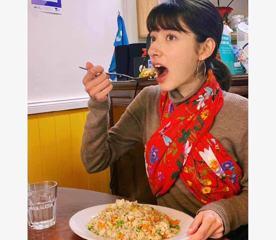 LINA（吉村リナ）さんのインスタグラム写真 - (LINA（吉村リナ）Instagram)「Missing Asian food these days...🤤 ⠀⠀ この頃は、アジアンフードがすごく食べたくなる!!! この中華チャーハンも最高に美味しかった🤤🙏 ⠀⠀ でも特に和食は、やっぱり色々な意味で本当に素晴らしすぎると改めて感じます…🙏味噌煮込みと寿司巻きとひじきと納豆ご飯と枝豆が今とても恋しいです🤣🍚🇯🇵💗 PS. #アメブロ更新しました💗 〜私の１日ブログ・メルボルン〜」7月12日 21時22分 - lina3336