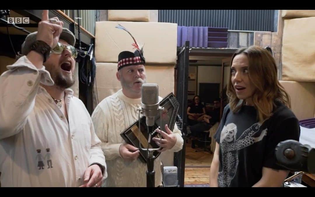 キティー・デイジー＆ルイスのインスタグラム：「#tb to that time we recorded Spice girl @melaniecmusic at our studio with @bridgeandallen ! Available on @bbciplayer」