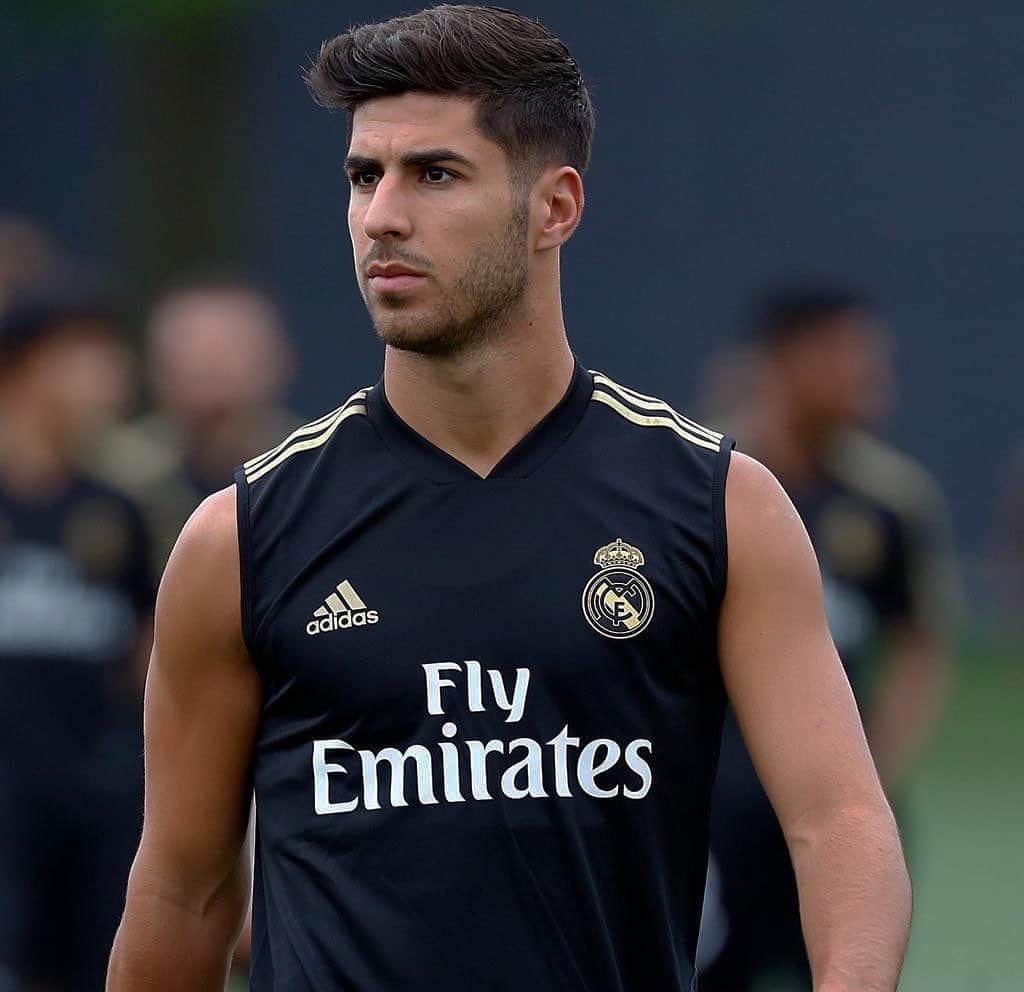 マルコ・アセンシオのインスタグラム：「Seguimos con la preparación. / We continue with the preparation.💪🏽⚽️」